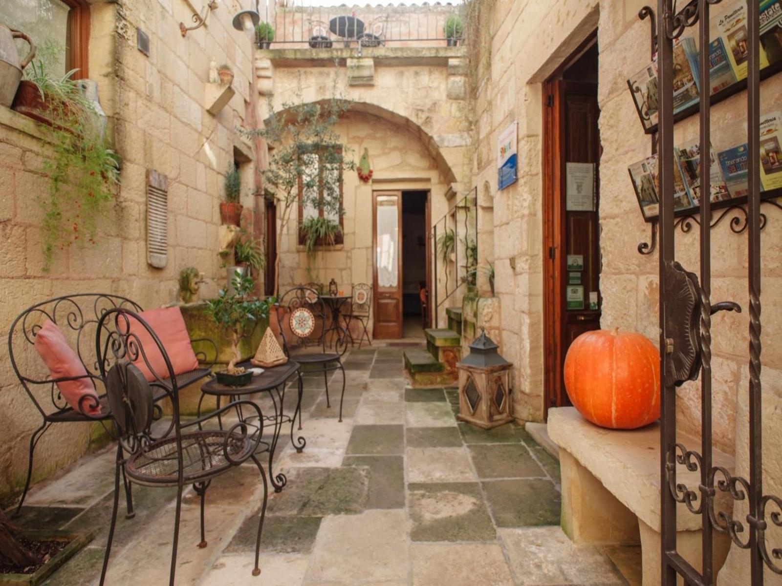 Borgoterra Bed & Breakfast Martano Exterior photo